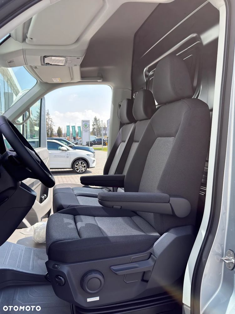 Volkswagen Crafter - 12