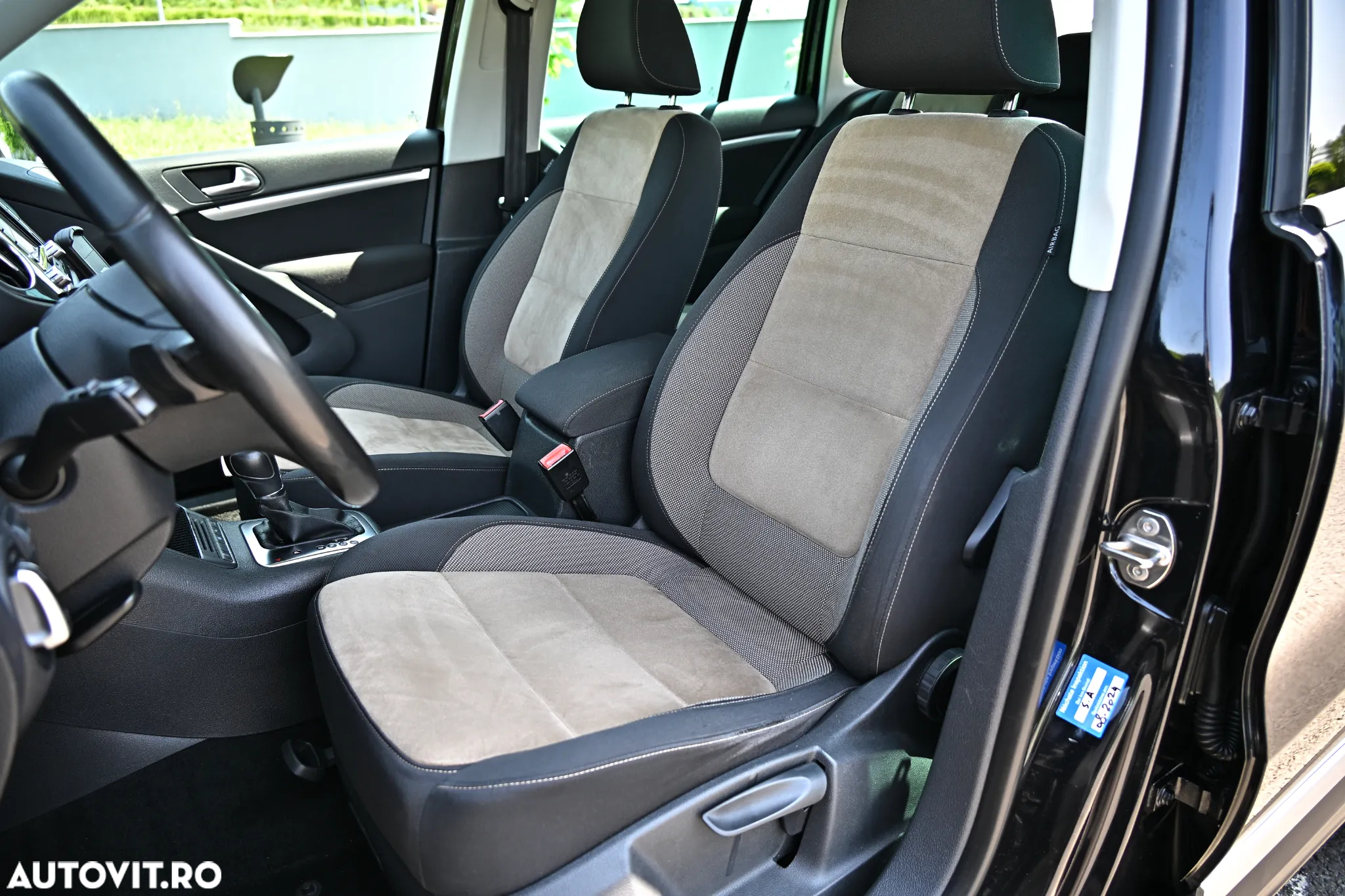 Volkswagen Tiguan 2.0 TDI 4Motion DSG Sport & Style - 20