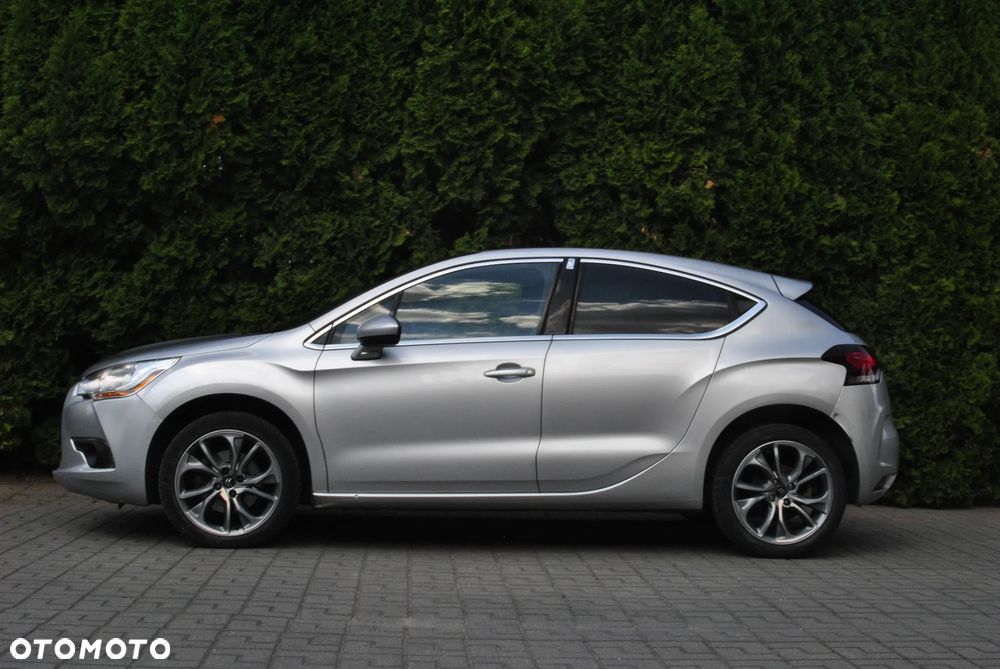 Citroën DS4 HDi 165 SportChic - 4