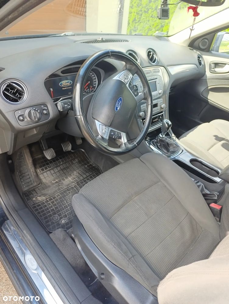 Ford Mondeo 2.0 TDCi Titanium - 14