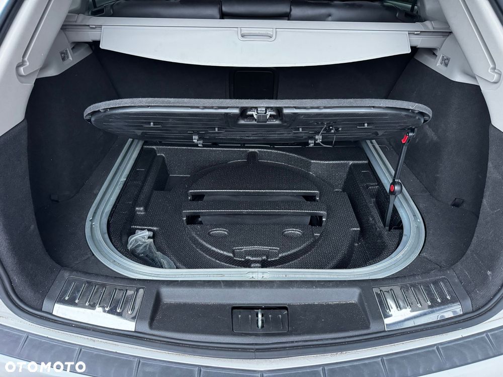 Cadillac SRX - 18