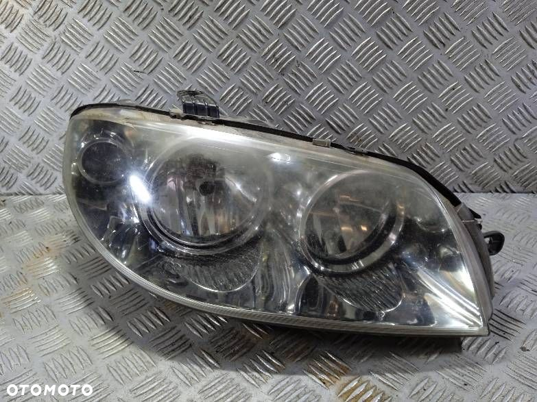 LAMPA PRAWA PRZEDNIA FIAT PUNTO 2 - 2