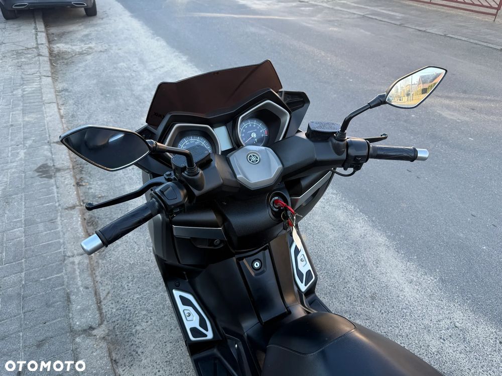 Yamaha X-max - 8