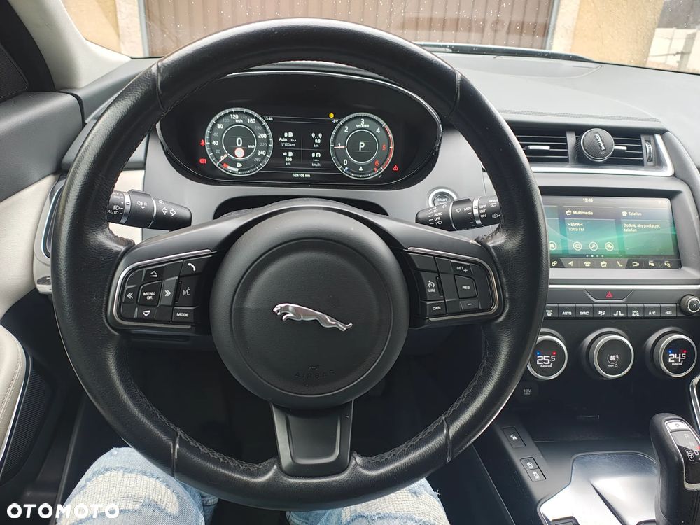 Jaguar E-Pace 2.0 i4D AWD SE - 7
