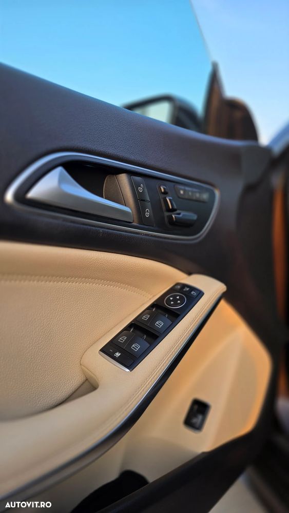 Mercedes-Benz CLA 250 4MATIC Aut. - 12