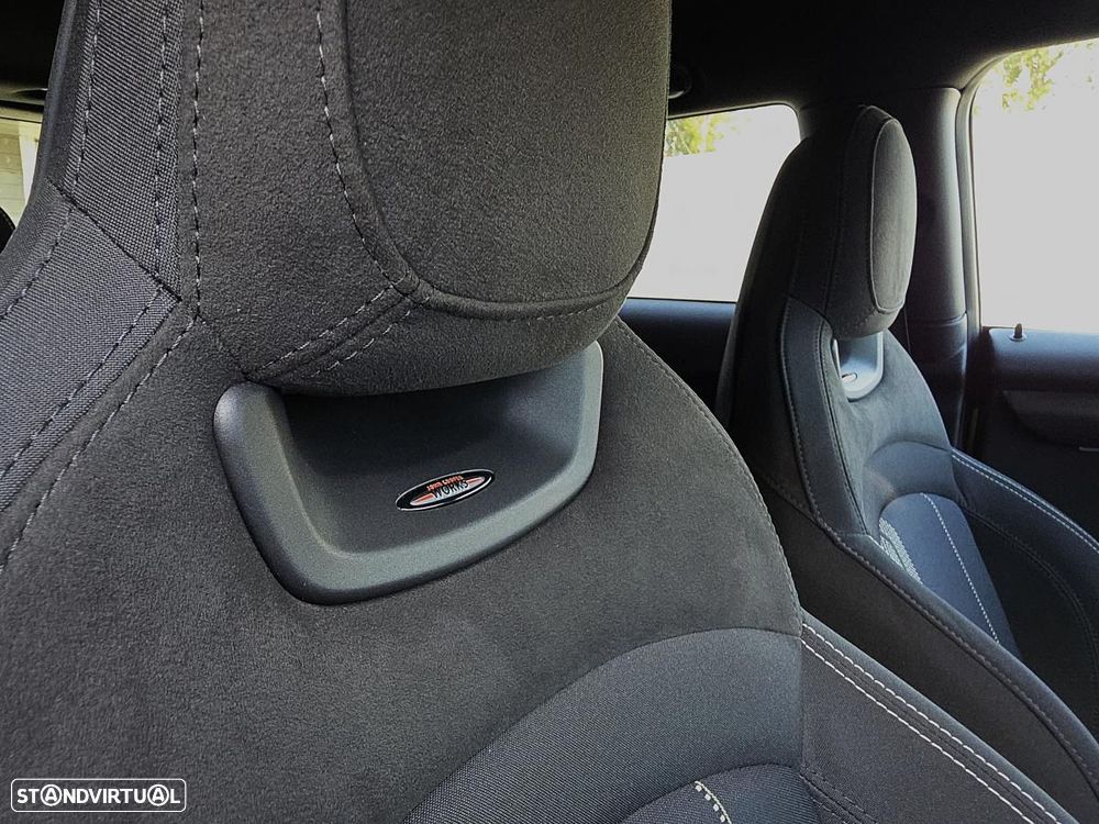 MINI 3 Portas John Cooper Works Auto Desportiva - 32