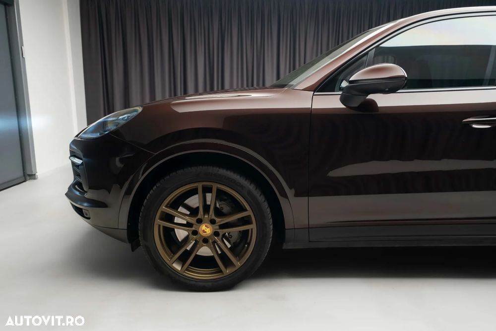 Porsche Cayenne S - 8
