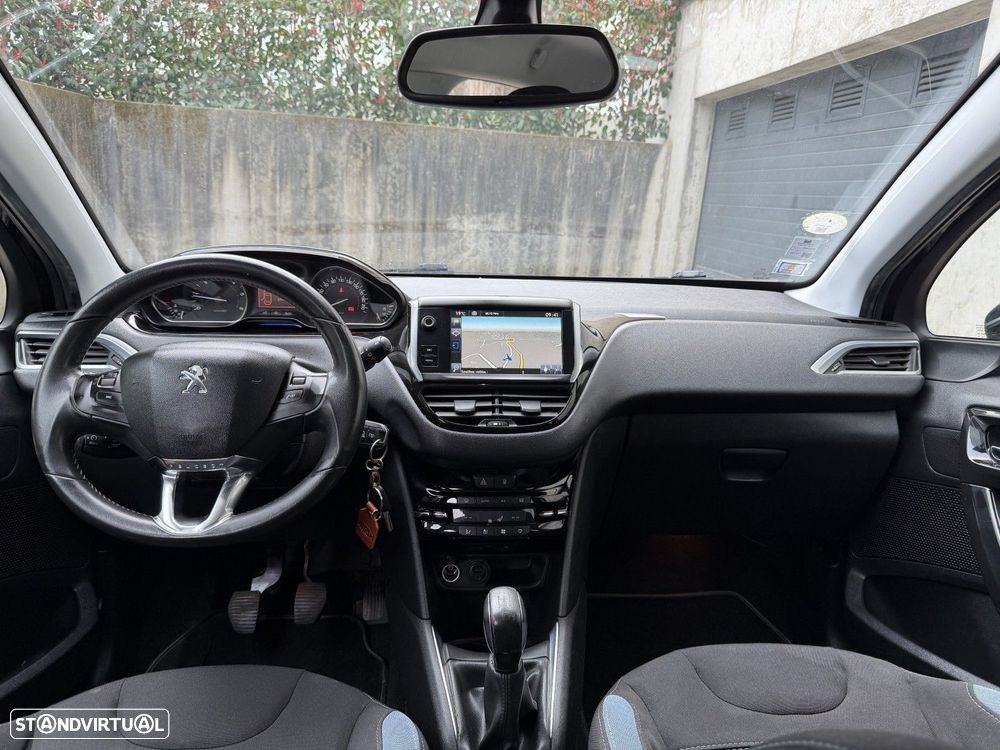 Peugeot 208 1.6 e-HDi Allure - 9