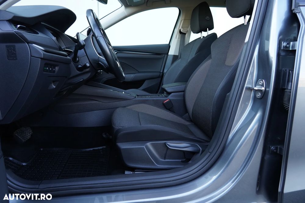 Skoda Octavia 2.0 TDI DSG Ambition - 12