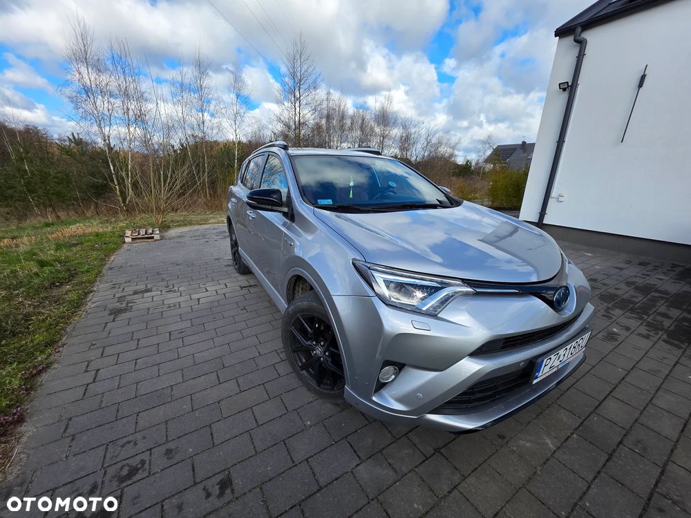 Toyota RAV4 - 1