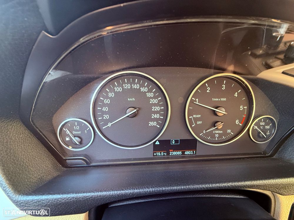 BMW 325 d Line Sport - 49