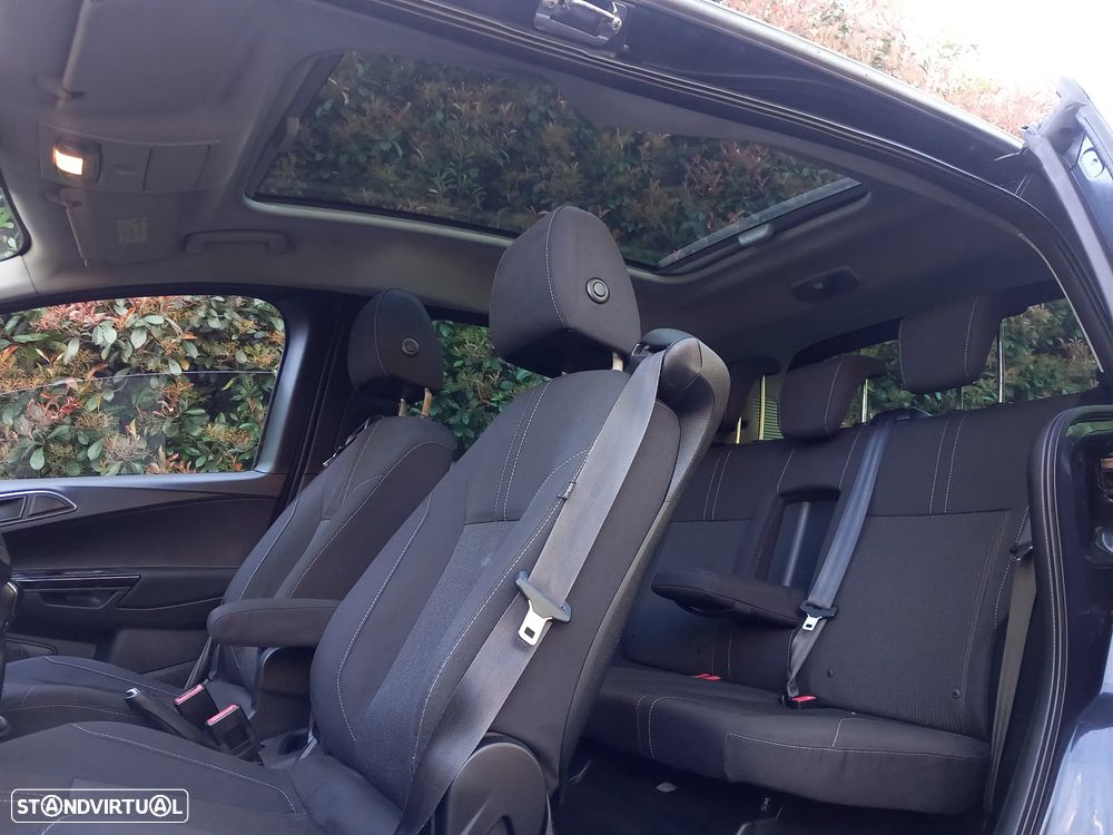 Ford B-Max 1.6 TDCi Titanium - 28