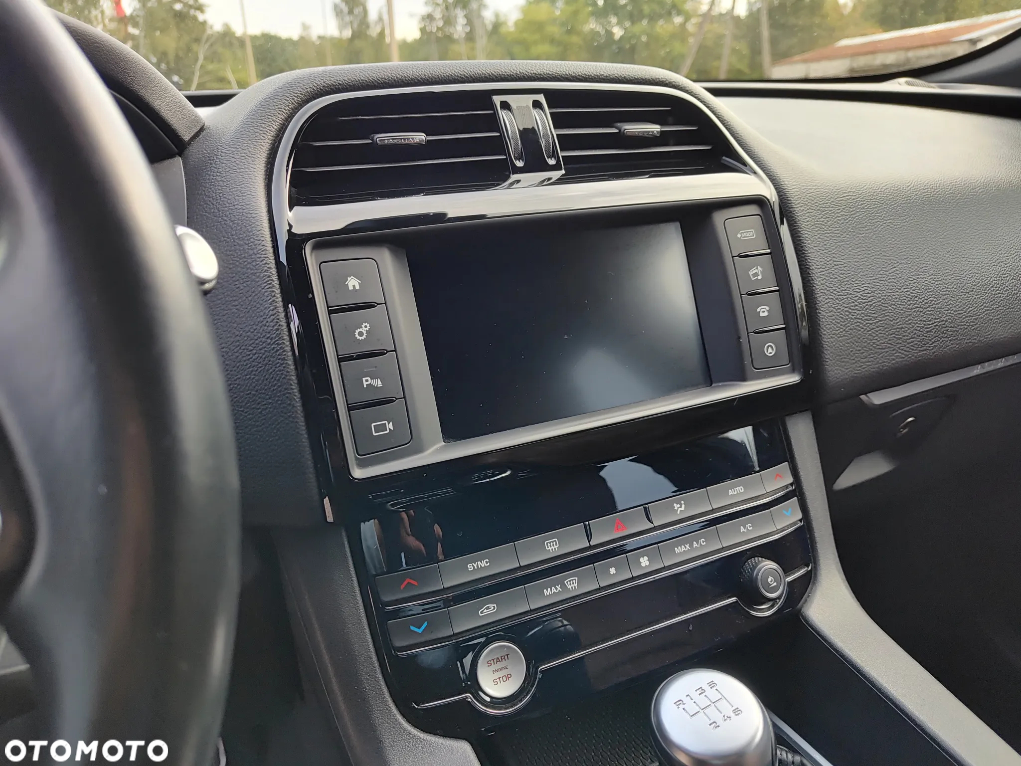 Jaguar F-Pace 2.0 i4D AWD Pure - 19
