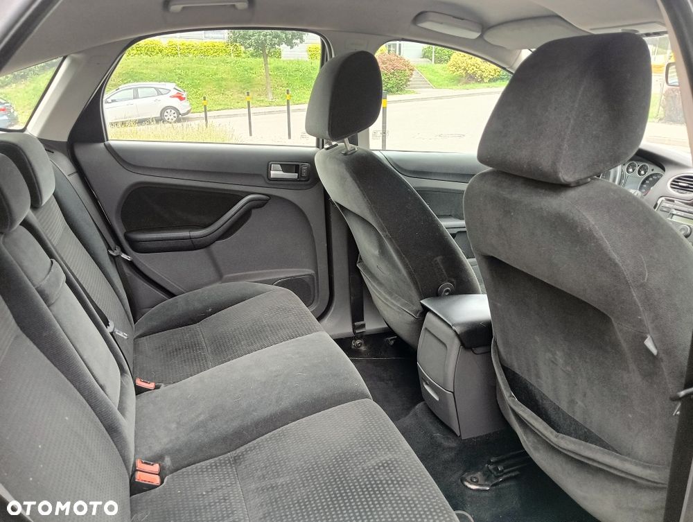 Ford Focus - 8