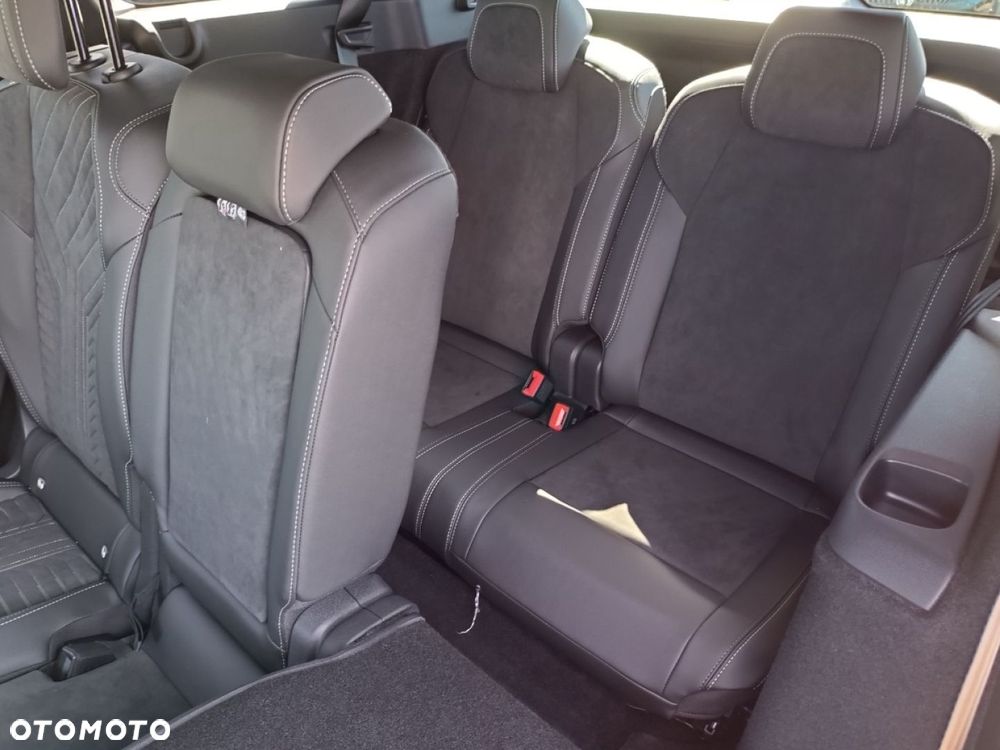 Peugeot 5008 - 13