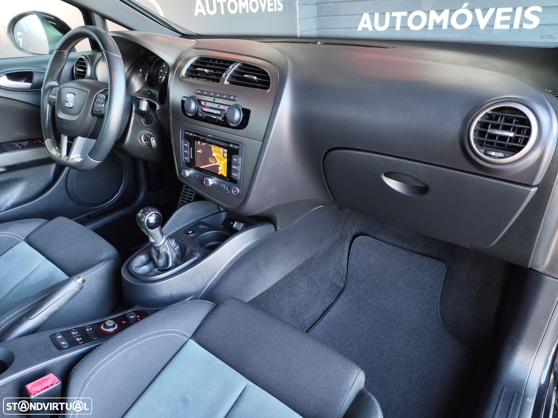 SEAT Leon 2.0 TSI Cupra R - 42