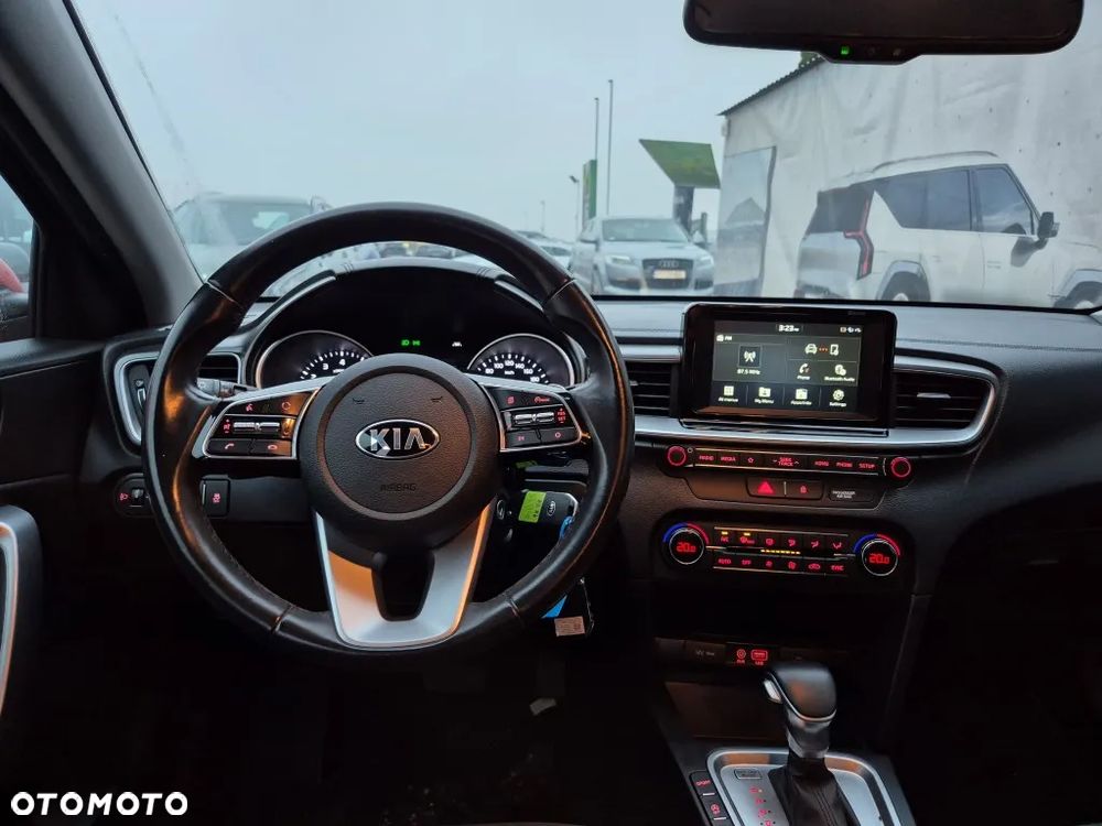 Kia Ceed 1.4 T-GDI M DCT - 16