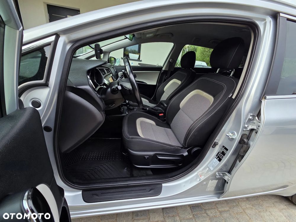 Kia Ceed 1.6 CRDi 136 DCT ISG Platinum Edition - 18