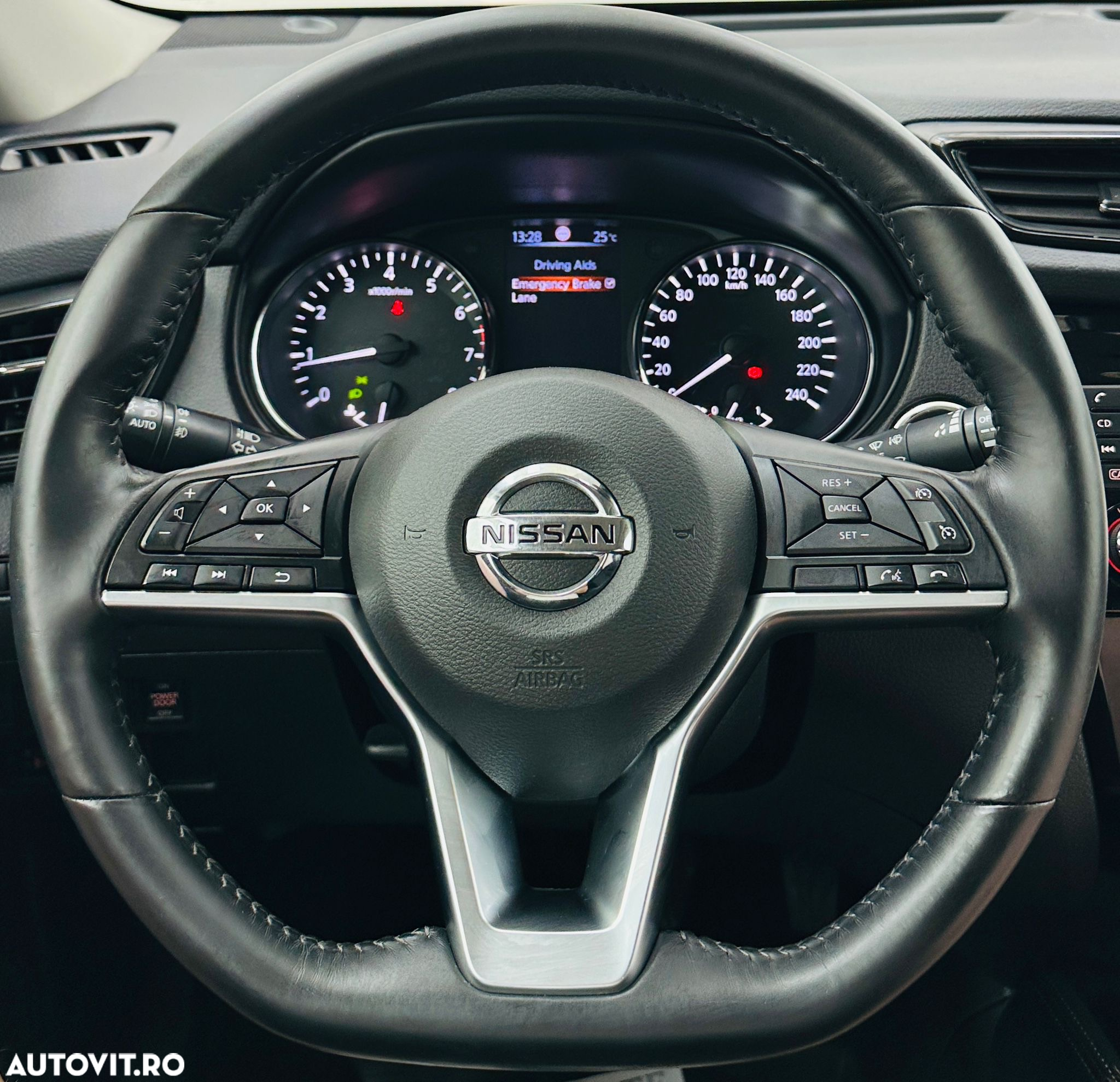 Nissan X-Trail - 39
