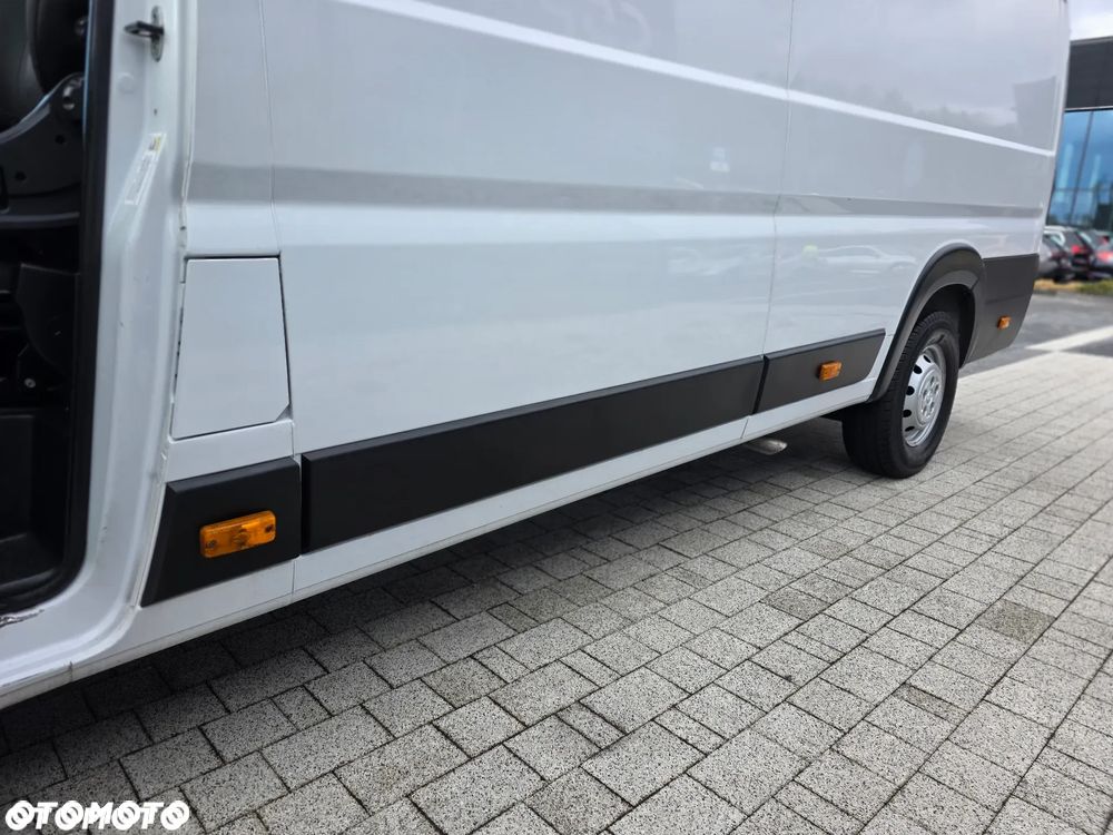 Peugeot Boxer L4H2 Extra Long 2.2 Diesel 165 Koni BEZWYPADKOWY z Polskiego Salonu I Model 2023 rok IPierwszy i Jedyny Właściciel I SERWISOWANY I Wyjątkowo Atrakcyjny Egzemplarz I - 22
