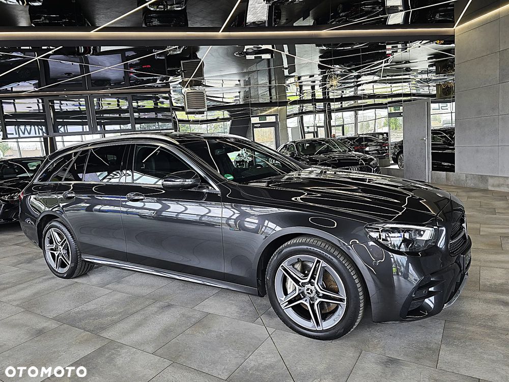 Mercedes-Benz Klasa E 300 de 4Matic 9G-TRONIC AMG Line - 11