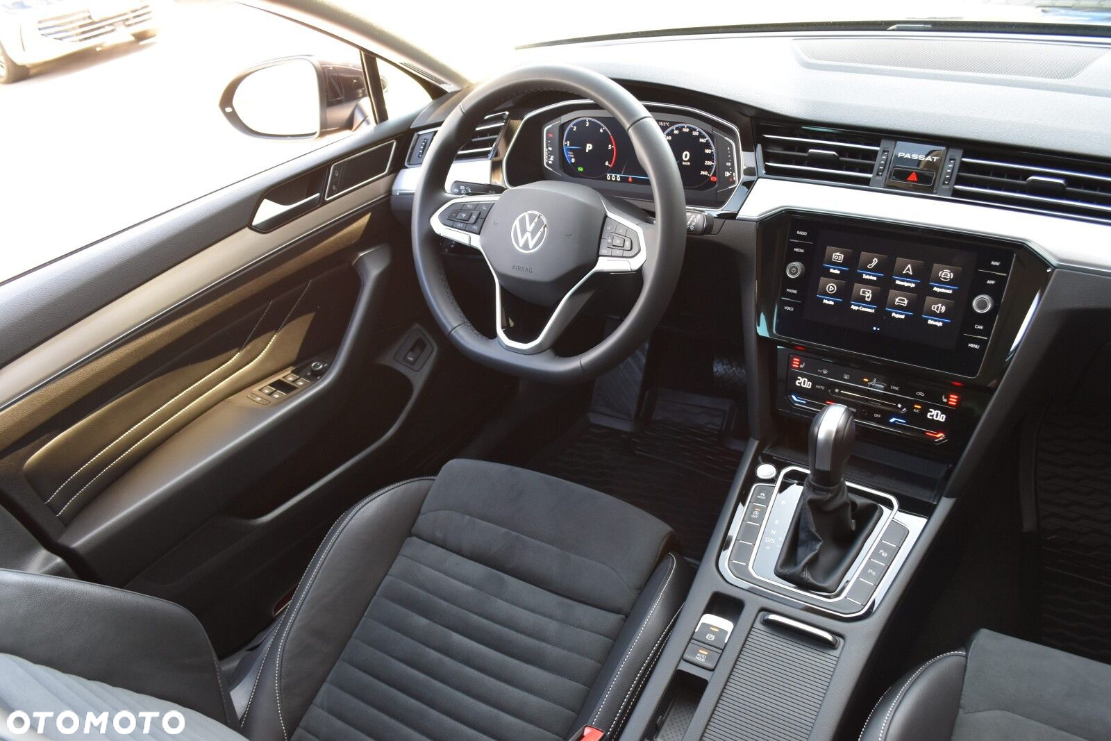 Volkswagen Passat 2.0 TDI EVO Elegance DSG - 9