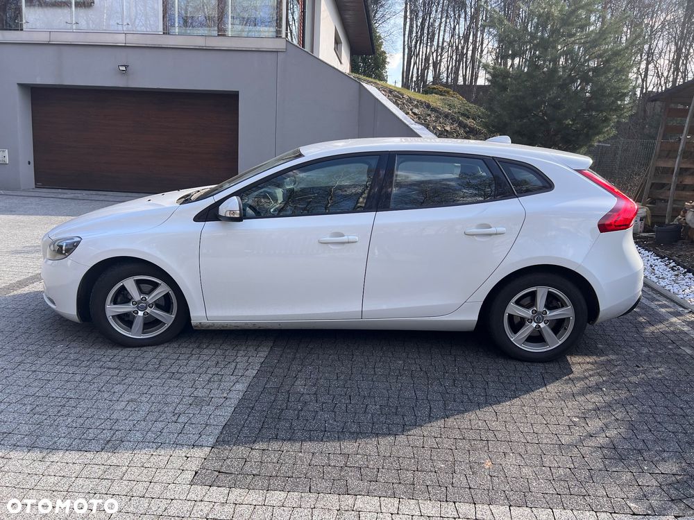 Volvo V40 D2 - 1
