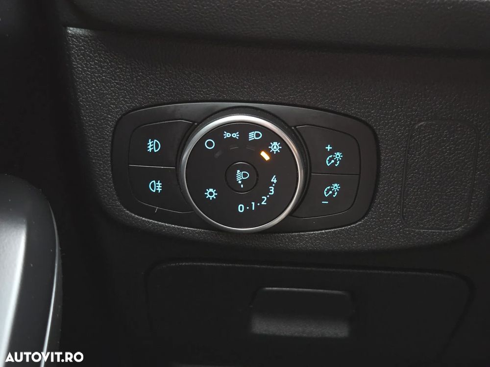 Ford Focus 1.5 EcoBlue Connected - 31