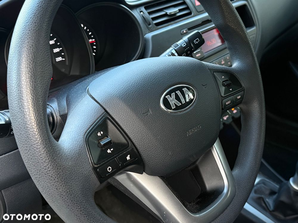 Kia Rio 1.2 Attract - 7