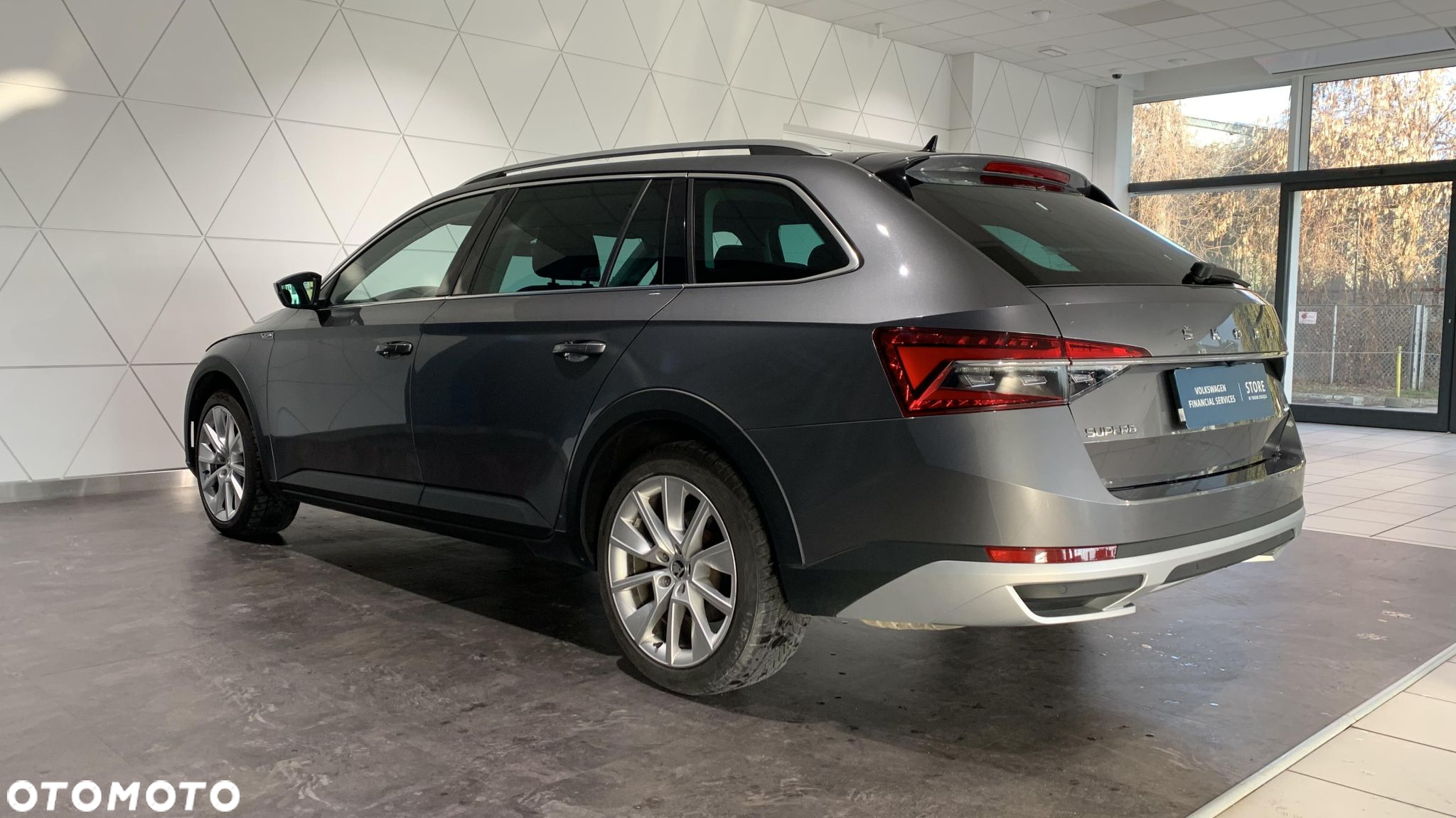 Skoda Superb 2.0 TDI SCR 4x4 Scout DSG - 3