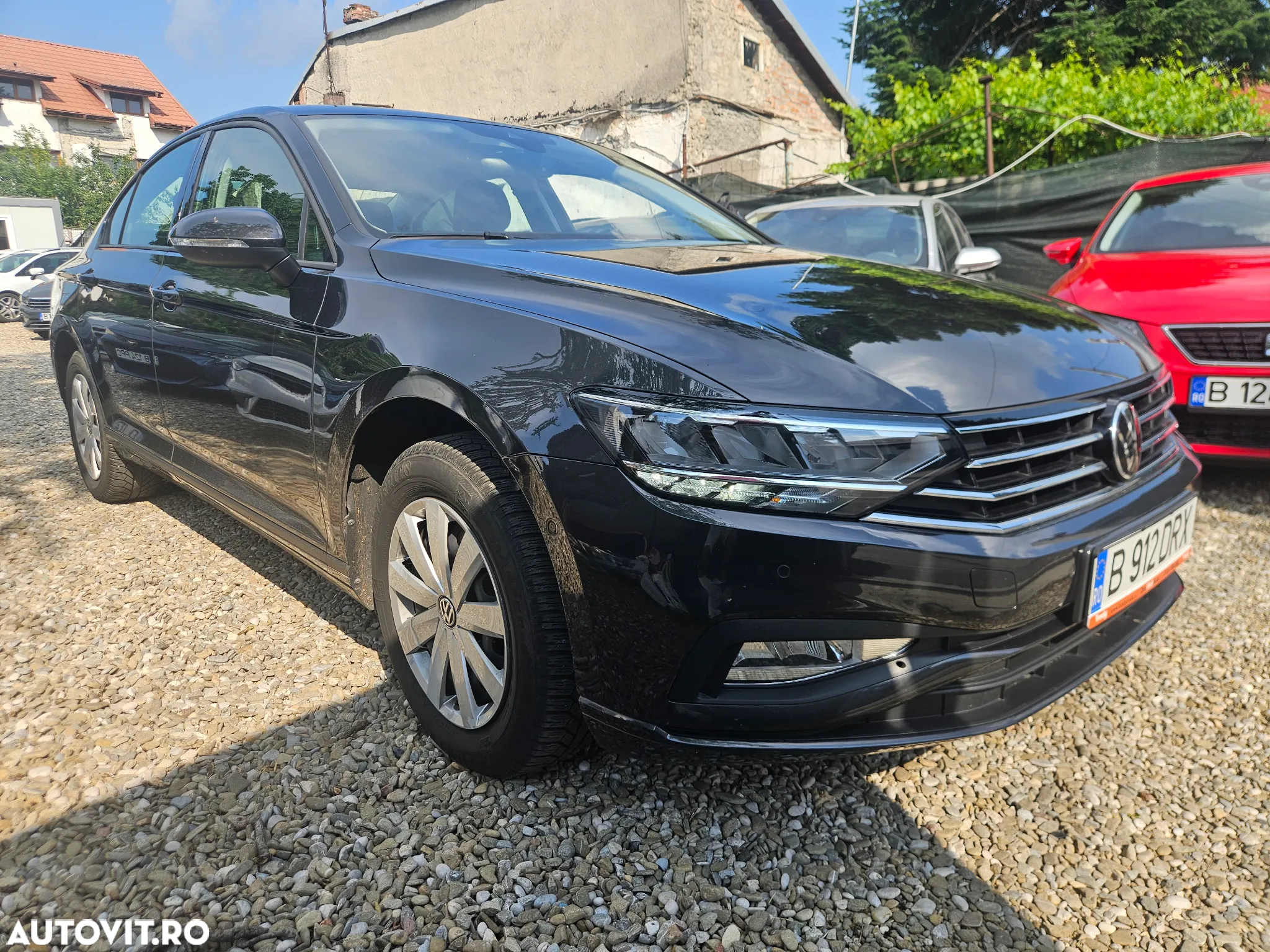 Volkswagen Passat - 4