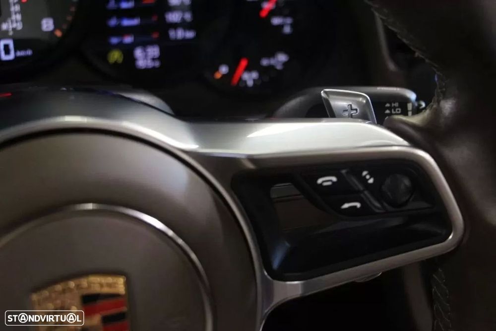 Porsche 911 (991) Carrera 4S PDK - 32