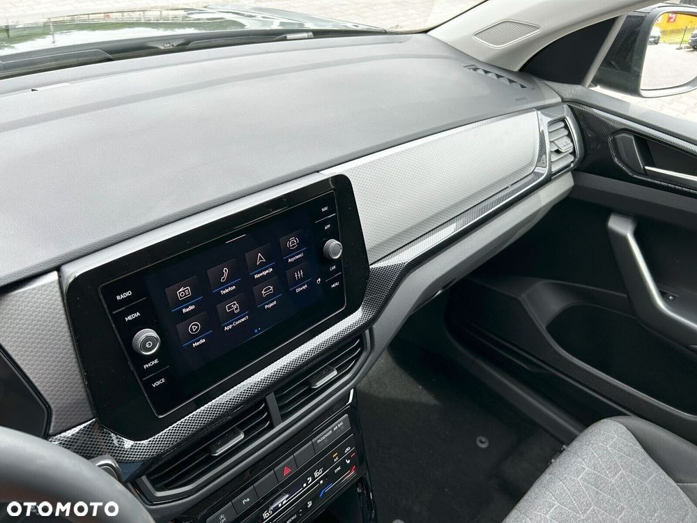 Volkswagen T-Cross - 13