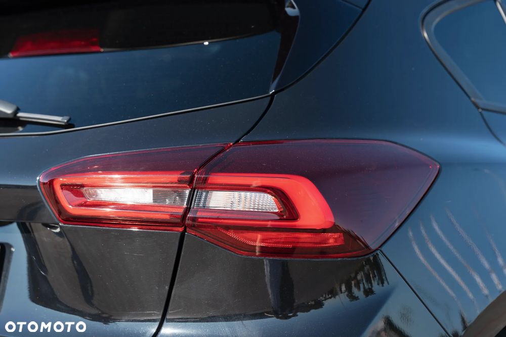 Ford Focus 1.0 EcoBoost mHEV ST-Line X - 20