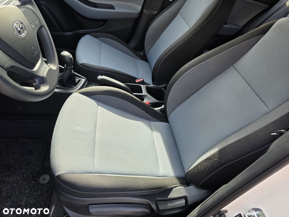 Hyundai i20 1.2 Select - 12