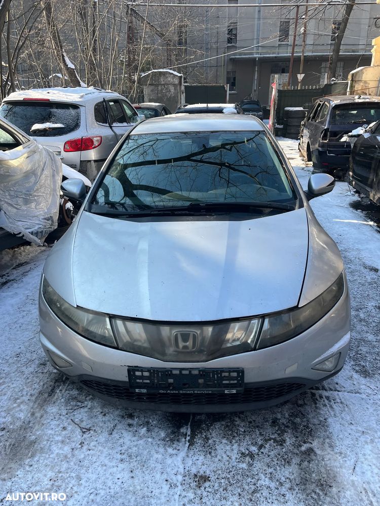 Dezmembrez Honda Civic VIII 2008 gri argintiu 2,2 diesel - 8