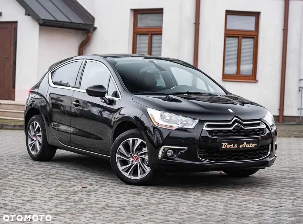 Citroën DS4 e-HDi 110 SoChic - 1