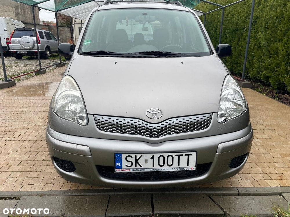 Toyota Yaris Verso 2004 photo 3