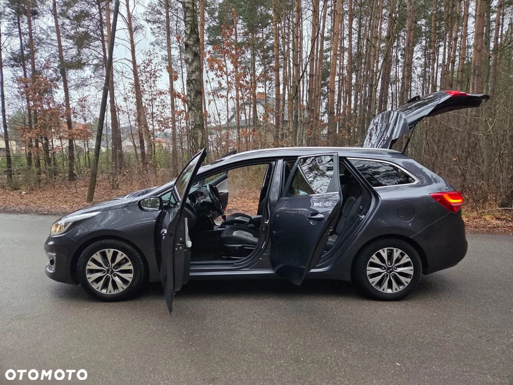 Kia Ceed 1.6 GDI Platinum Edition - 8