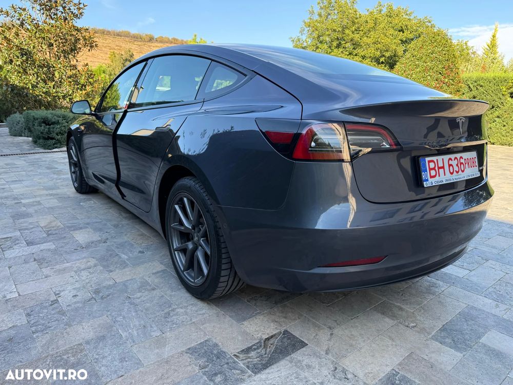 Tesla Model 3 Langstreckenbatterie Allradantrieb Dual Motor - 8