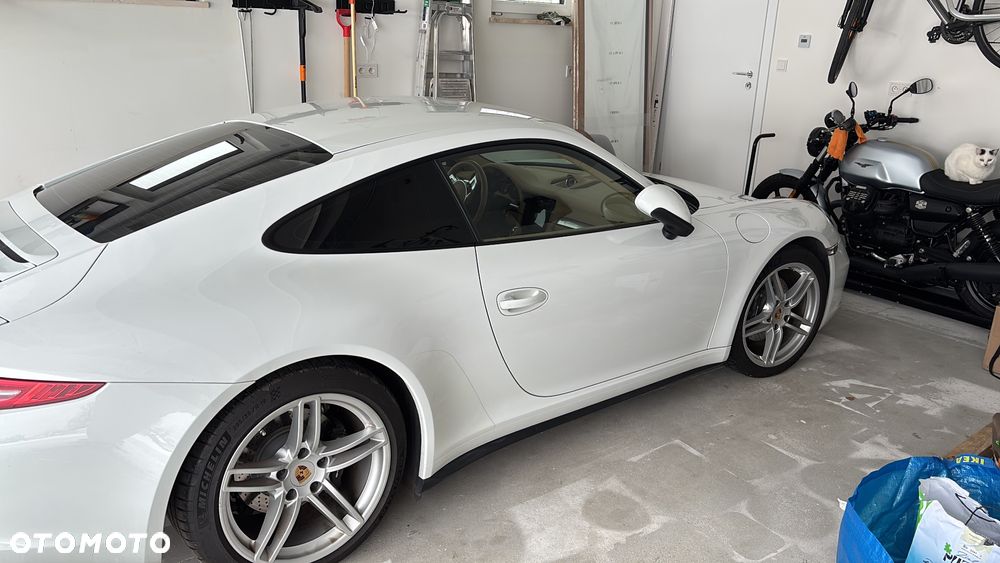 Porsche 911 Carrera 4 PDK - 8