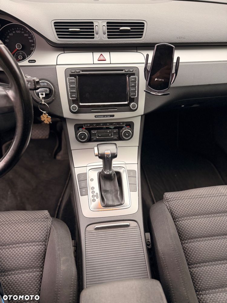 Volkswagen Passat 1.8 TSI Comfortline DSG - 7