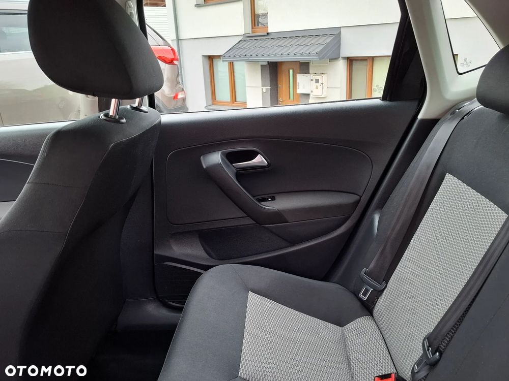 Volkswagen Polo 1.2 Blue Motion Technology Trendline - 27