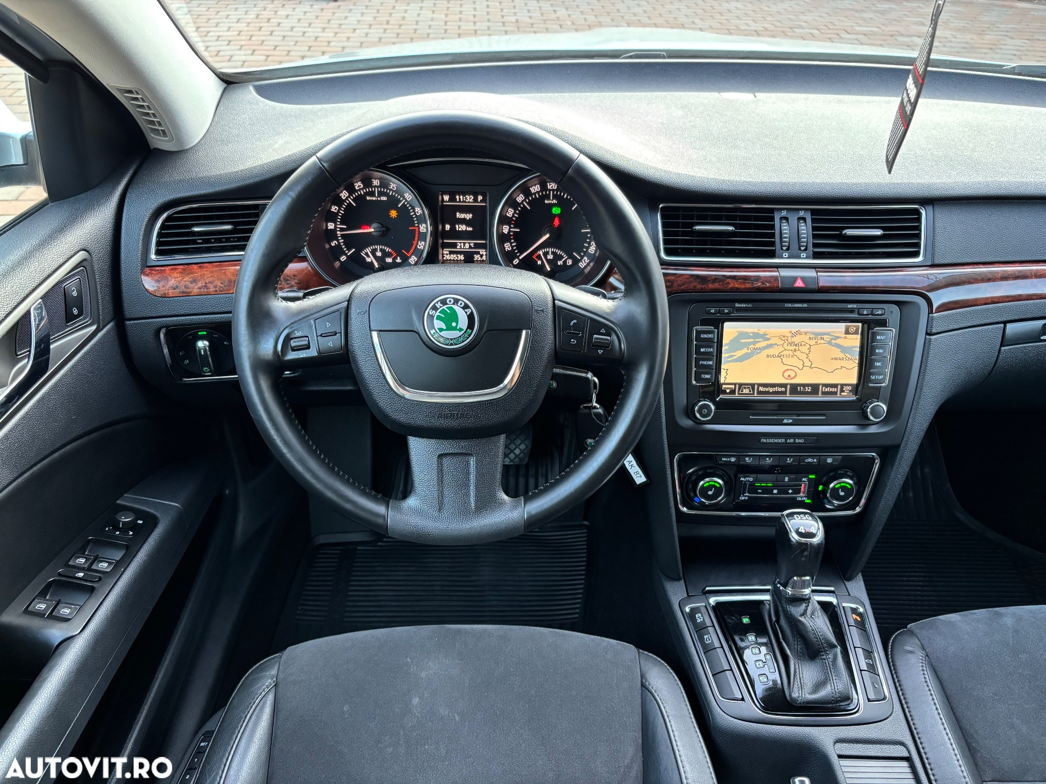 Skoda Superb 2.0 TDI 4x4 DSG Elegance - 6