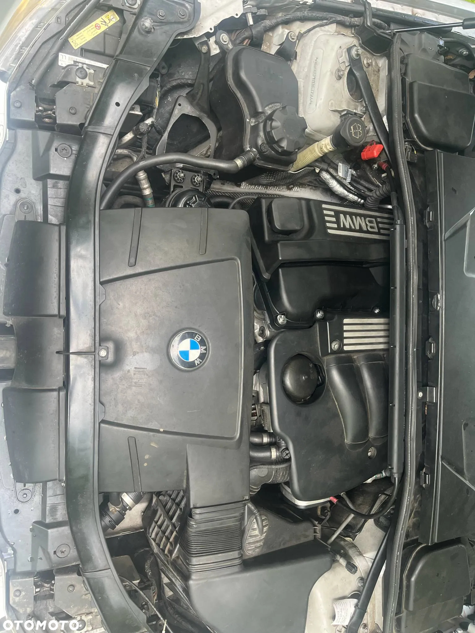 BMW Seria 3 318i - 7