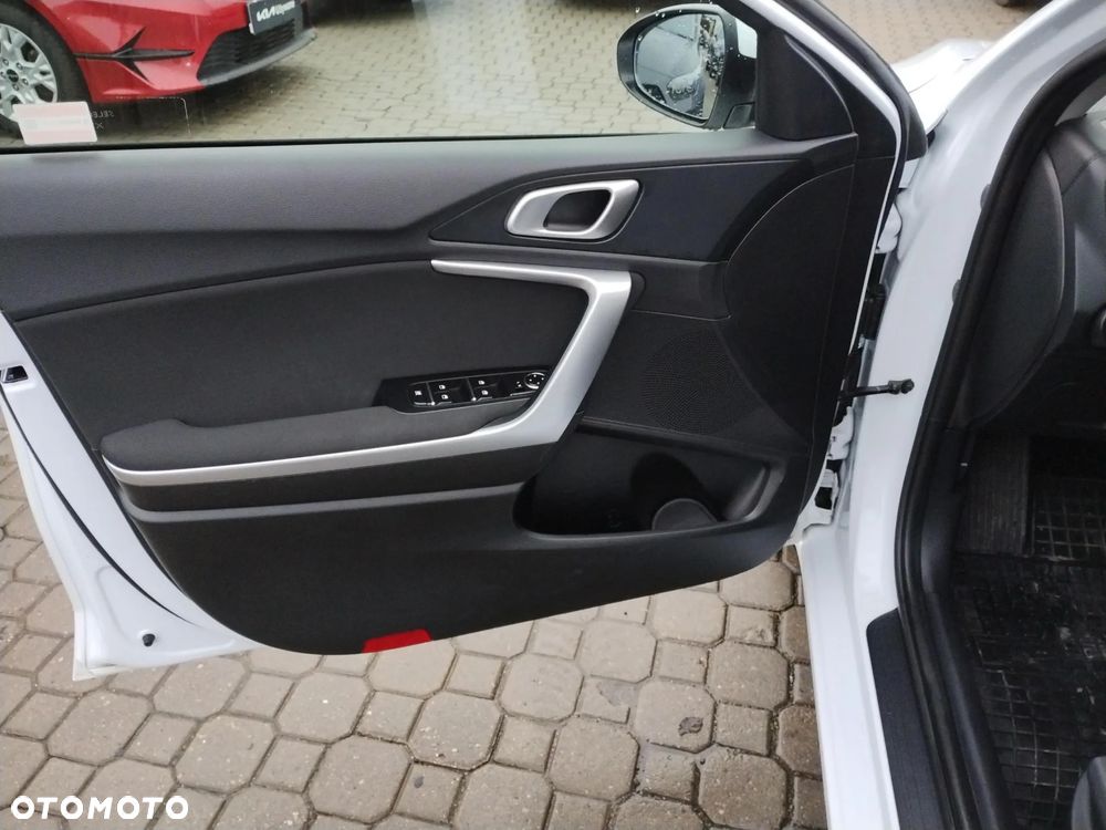 Kia Ceed 1.5 T-GDI M DCT - 10