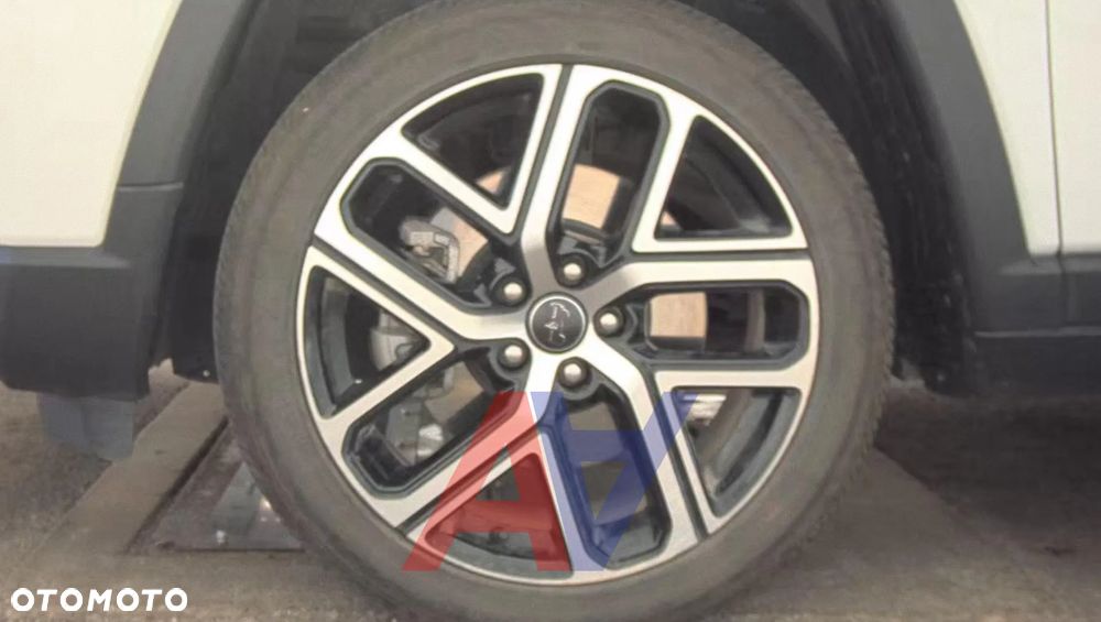 Jeep Compass - 16