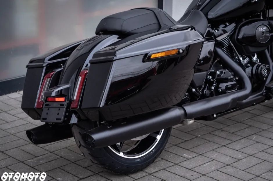 Harley-Davidson Touring Road Glide - 12