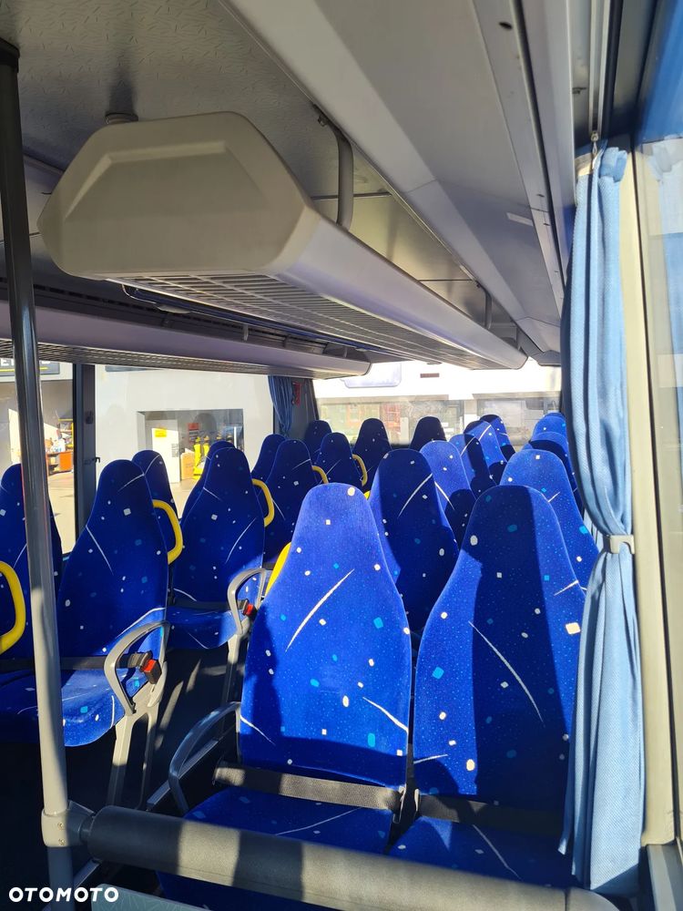 Mercedes-Benz INTOURO - 15