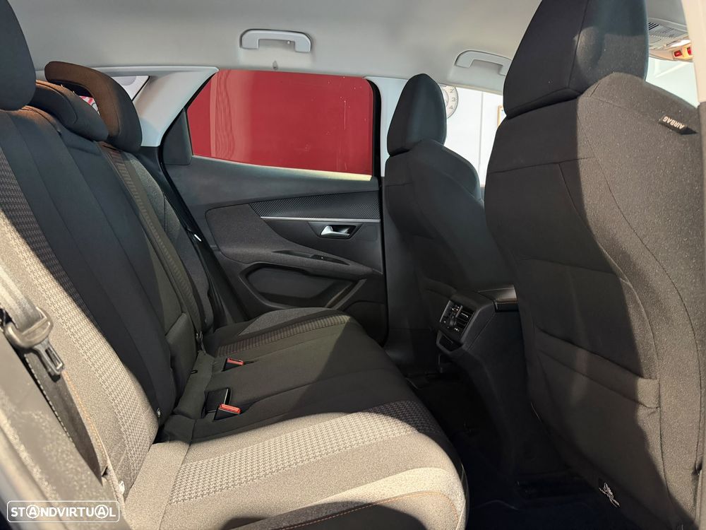 Peugeot 3008 BlueHDi 130 Stop & Start EAT8 Active Pack - 11